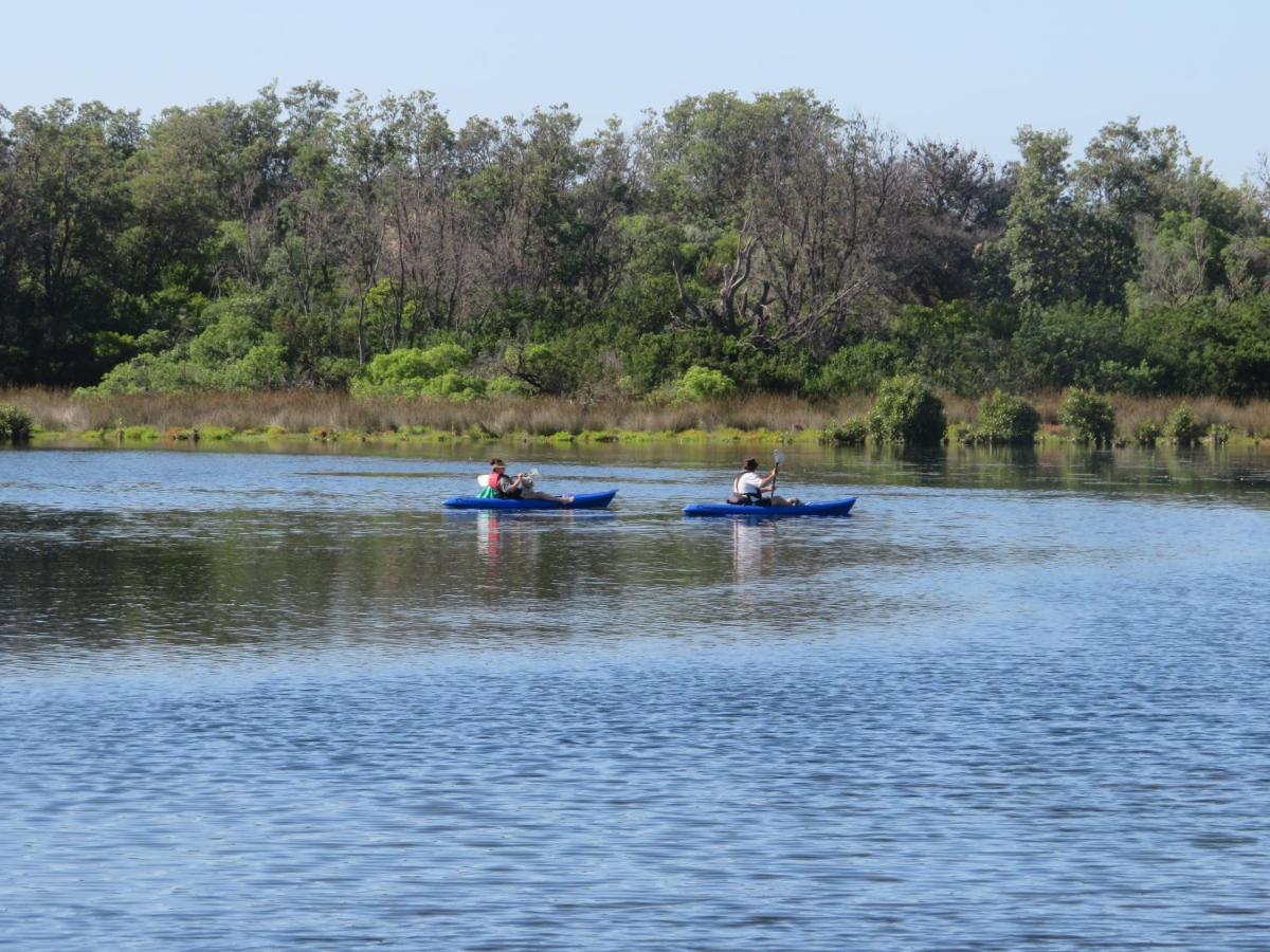 Lakes Entrance Waterfront Cottages With King Beds Εξωτερικό φωτογραφία