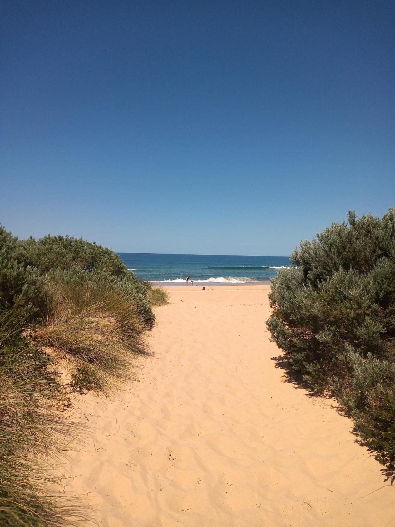 Lakes Entrance Waterfront Cottages With King Beds Εξωτερικό φωτογραφία