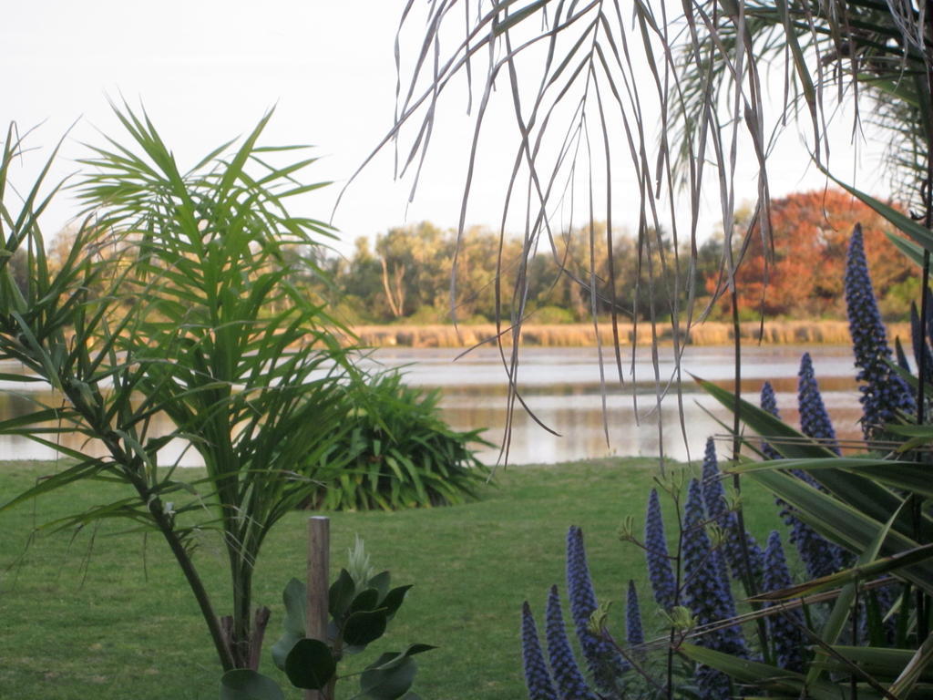 Lakes Entrance Waterfront Cottages With King Beds Εξωτερικό φωτογραφία