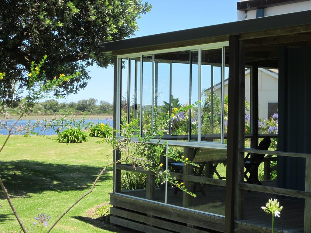 Lakes Entrance Waterfront Cottages With King Beds Εξωτερικό φωτογραφία